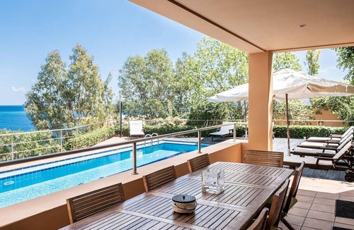 Marathi Villa | 300 m² Villa ∙ 4 bedrooms ∙ 8 guests