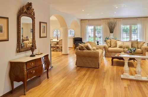Saronikos Villa | 300 m² Villa ∙ 4 bedrooms ∙ 8 guests