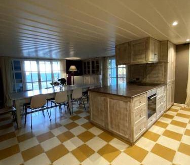 Porto Rafti Villa | 300 m² Villa ∙ 5 bedrooms ∙ 10 guests