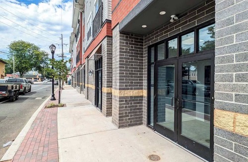 Dunellen Apartment | 312 Modern 1BR Apt Walk to NJT