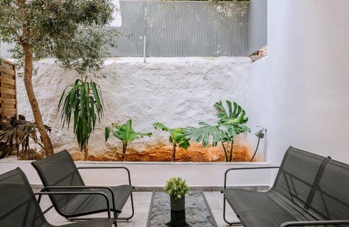 Ampelokipoi House | 33 m² House ∙ 4 guests