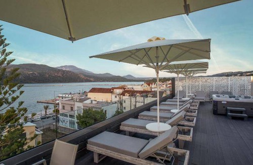 Kefalonia Hotel | 35 m² Hotel ∙ 2 bedrooms ∙ 10 guests