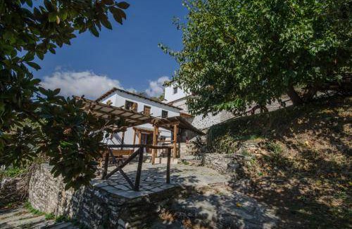 Pinakates Bed & Breakfast | 350 m² Bed and breakfast ∙ 5 bedrooms ∙ 11 guests