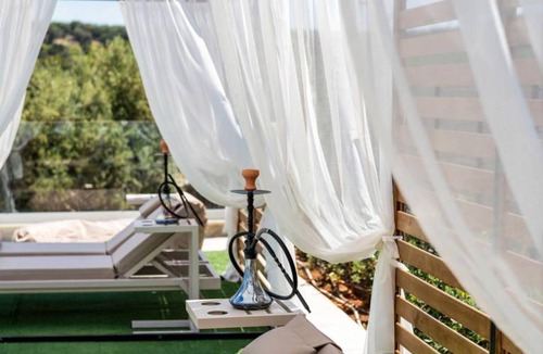 Roumeli Villa | 350 m² Villa ∙ 7 bedrooms ∙ 14 guests