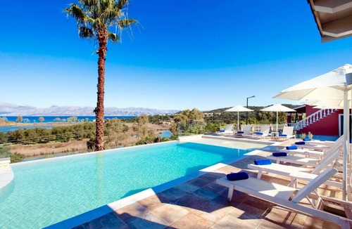 Agios Spyridon Corfu Villa | 350 m² Villa ∙ 8 bedrooms ∙ 18 guests