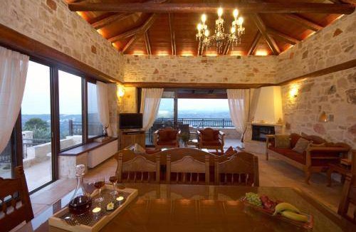 Polemarchi House | 355 m² House ∙ 5 bedrooms ∙ 12 guests