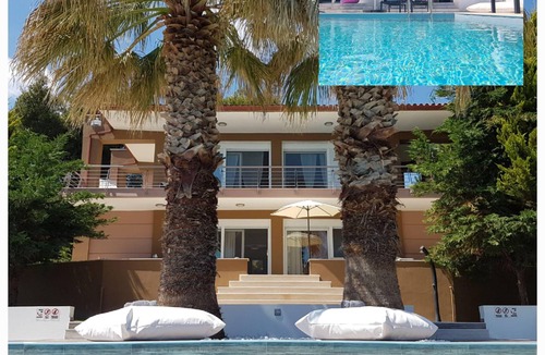 Kriopigi House | 385 m² House ∙ 6 bedrooms ∙ 16 guests