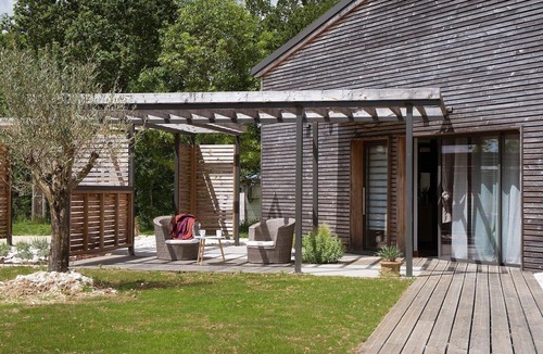 Couze-et-Saint-Front House | 4 bedroom private vacation home in couze-et-saint-front