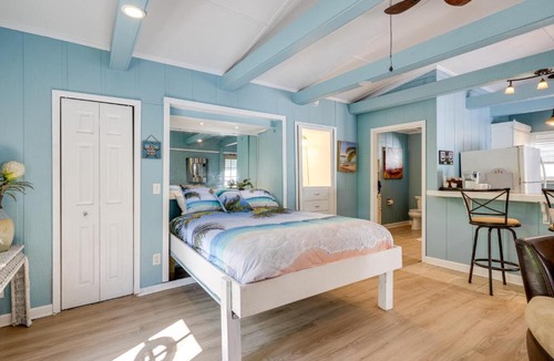 Chattanooga Apartment | 4 Mi to Downtown Chattanooga: Vibrant Studio