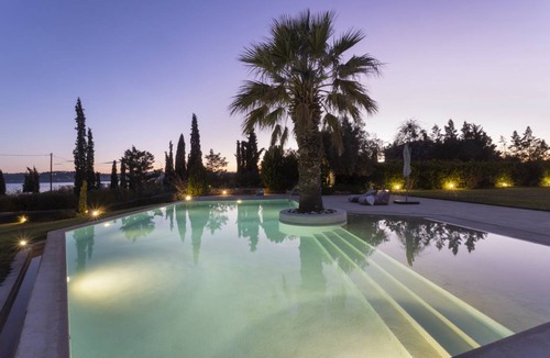 Kilada Villa | 420 m² Villa ∙ 8 bedrooms ∙ 16 guests