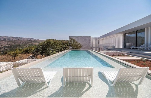 Apokoronas House | 440 m² Farmhouse ∙ 5 bedrooms ∙ 10 guests