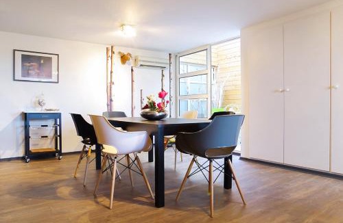 Bordeaux Golden Triangle Apartment | 444 Tourny - Localisation exceptionnelle 2 chambres avec ascenseur et Parking
