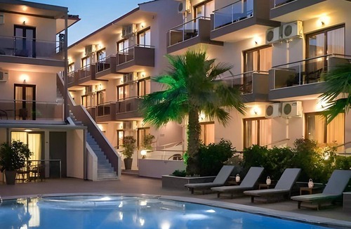 Metamorfosi Hotel | 45 m² Hotel ∙ 2 bedrooms ∙ 127 guests