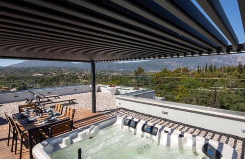Limni Villa | 450 m² Villa ∙ 5 bedrooms ∙ 12 guests