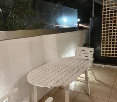 Vouliagmeni Apartment | 47 m² Apartment ∙ 1 bedroom ∙ 3 guests