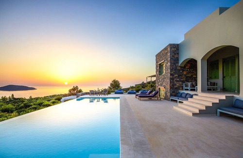 Elounda House | 5' to Elounda Beach/16 Bedrooms Luxury Estate/2 Private Pools/Hot Tub/Gym
