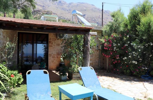 Triopetra House | 50 m² House ∙ 2 bedrooms ∙ 5 guests