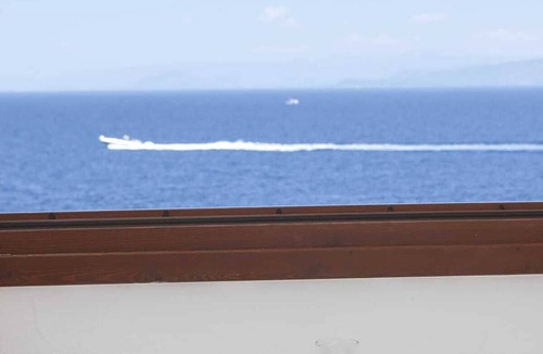 Gaios House | 5BR Villa w/Pool & Sea View near Beach