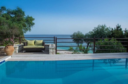 Gaios House | 5BR Villa w/Pool & Sea View near Beach
