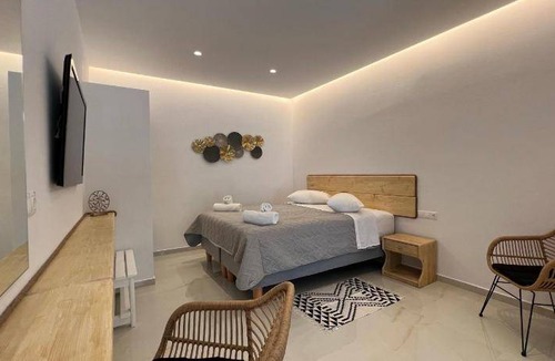 Ornos Apartment | 60 m² Serviced apartment ∙ 2 bedrooms ∙ 10 guests