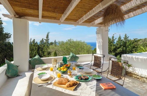 Paxos Villa | 60 m² Villa ∙ 3 bedrooms ∙ 6 guests