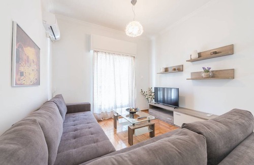 Thissio Apartment | 65 m² Apartment ∙ 2 bedrooms ∙ 4 guests