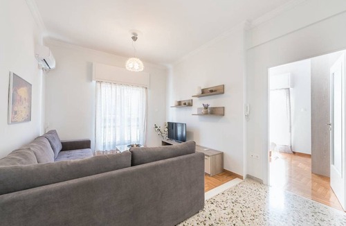 Thissio Apartment | 65 m² Apartment ∙ 2 bedrooms ∙ 4 guests