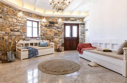 Plaka Apartment | 65 m² Apartment ∙ 2 bedrooms ∙ 6 guests