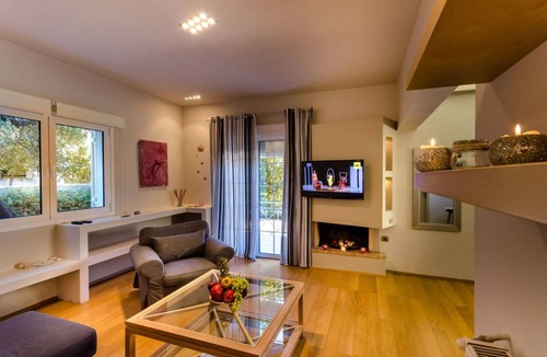 Glyfada House | 65 m² House ∙ 1 bedroom ∙ 4 guests
