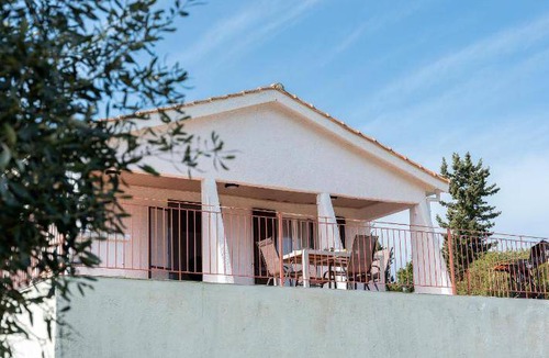 Fiskardo House | 65 m² House ∙ 2 bedrooms ∙ 4 guests