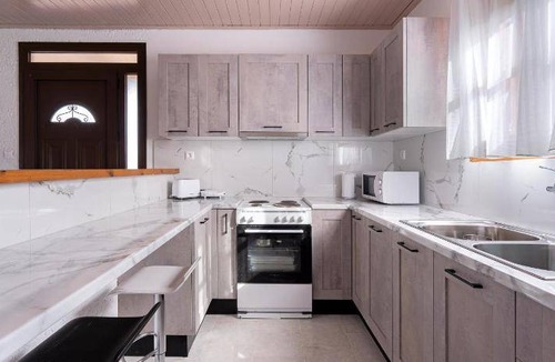 Fiskardo House | 65 m² House ∙ 2 bedrooms ∙ 4 guests