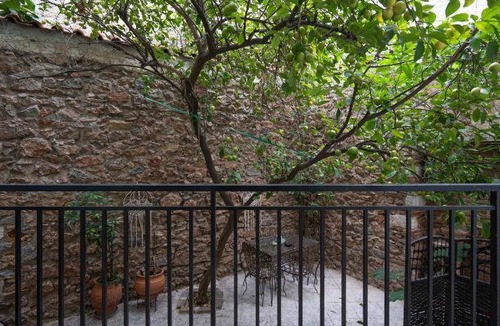 Kerameikos Apartment | 65 m² Serviced apartment ∙ 5 guests