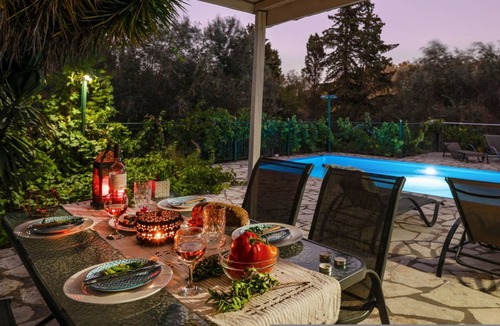 Koutsi Villa | 67 m² Villa ∙ 2 bedrooms ∙ 5 guests
