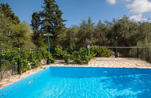 Koutsi Villa | 67 m² Villa ∙ 2 bedrooms ∙ 5 guests