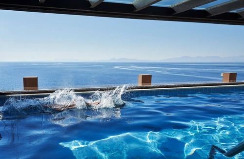 Rhodes Hotel | 70 m² Hotel ∙ 2 bedrooms ∙ 127 guests