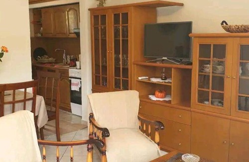 Nea Peramos House | 75 m² House ∙ 2 bedrooms ∙ 6 guests