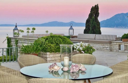 Kanoni Villa | 750 m² Villa ∙ 9 bedrooms ∙ 18 guests