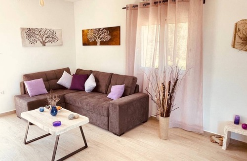 Vlakheronitissa Apartment | 80 m² Apartment ∙ 3 bedrooms ∙ 5 guests