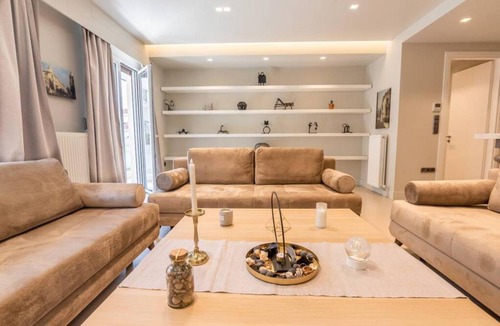 Thissio Apartment | 80 m² Apartment ∙ 1 bedroom ∙ 10 guests