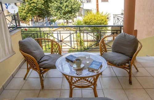 Nea Iraklitsa House | 80 m² House ∙ 2 bedrooms ∙ 4 guests