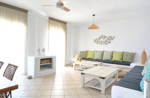 Panormos Apartment | 80 m² Serviced apartment ∙ 2 bedrooms ∙ 4 guests