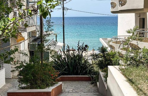 Kallikratia Apartment | 84 m² Apartment ∙ 2 bedrooms ∙ 5 guests