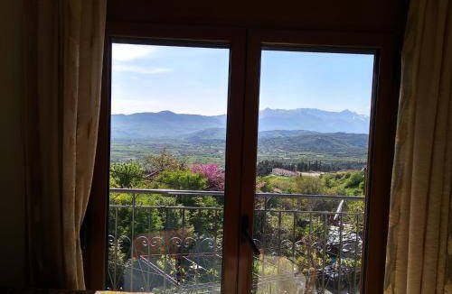 Konitsa Apartment | 90 m² Apartment ∙ 2 bedrooms ∙ 5 guests