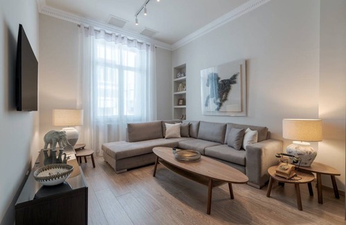 Plaka Apartment | 90 m² Apartment ∙ 2 bedrooms ∙ 4 guests