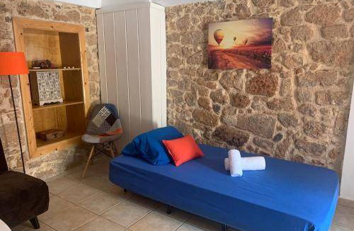 Aegina Apartment | 90 m² Apartment ∙ 4 guests