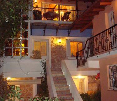Aegina Apartment | 90 m² Apartment ∙ 4 guests