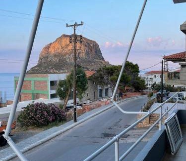 Monemvasia House | 90 m² House ∙ 1 bedroom ∙ 4 guests