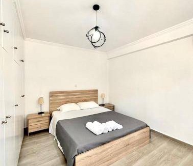 Vouliagmeni Apartment | 94 m² Apartment ∙ 2 bedrooms ∙ 4 guests