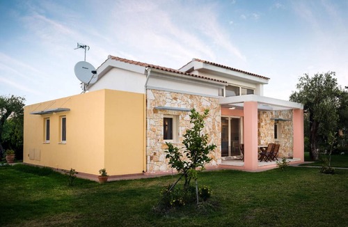 Messonghi House | 95 m² House ∙ 2 bedrooms ∙ 5 guests