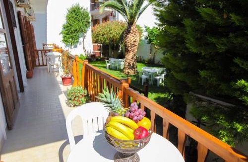 Skiathos Town Apartment | 95 m² Serviced apartment ∙ 3 bedrooms ∙ 9 guests